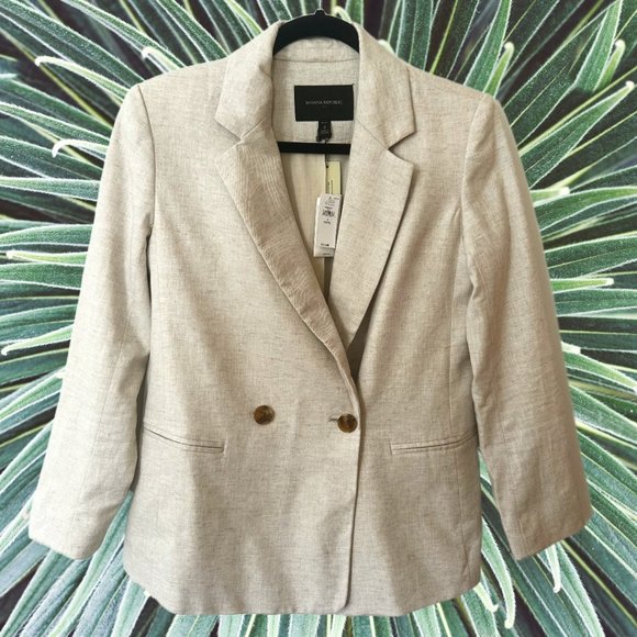 Never worn - Banana Republic Blazer - Picture 3 of 3